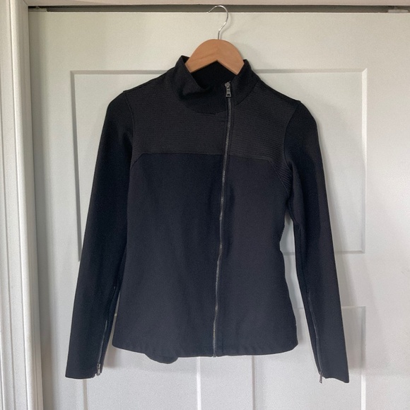 The Base Brand Assymetrical Zip Fitted Black Jacket Active Sportswear Athleisure - Picture 1 of 9